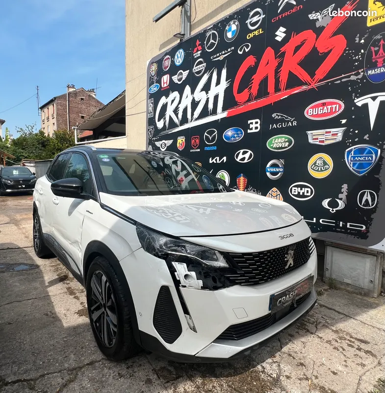 PEUGEOT 3008 Hybrid4 225 e-EAT8 GT PHASE 2/ TOIT OUVRANT/ FOCAL